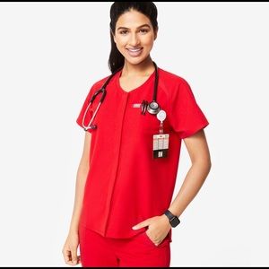 FIGS Red Tela Collarless Scrub Top in XS